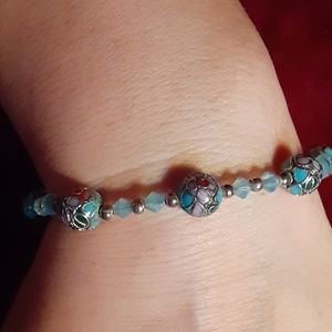 Glass bead bracelet